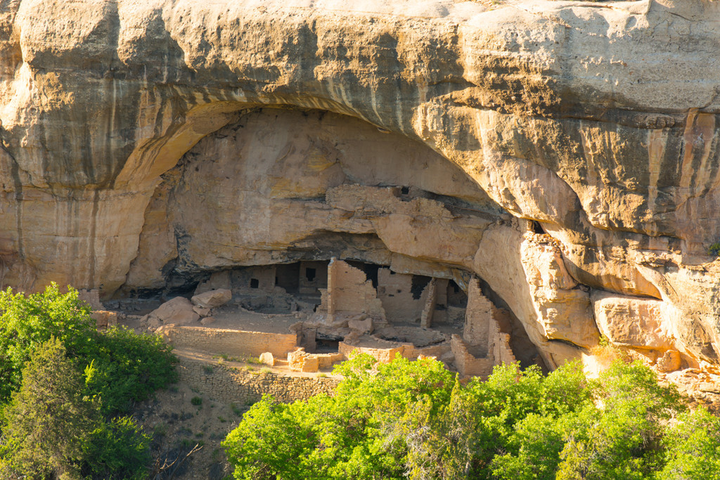 VEP researchers examined data from thousands of sites, including Oak Tree House in Mesa Verde National Park. Credit: Tim Kohler