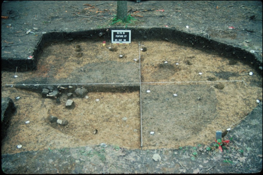  Cross-sectioned semi-subterranean keyhole structure, thought to be a sweatlodge. Courtesy of the Maryland Historical Trust