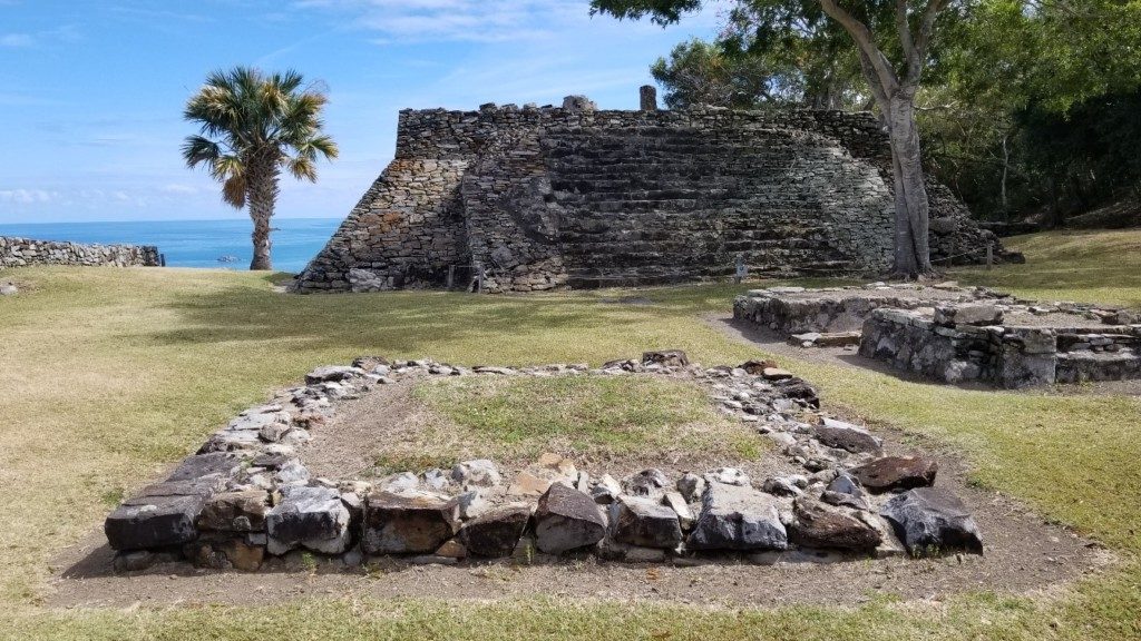 Quiahuiztlan is a Totonac site dating to around AD 1300.